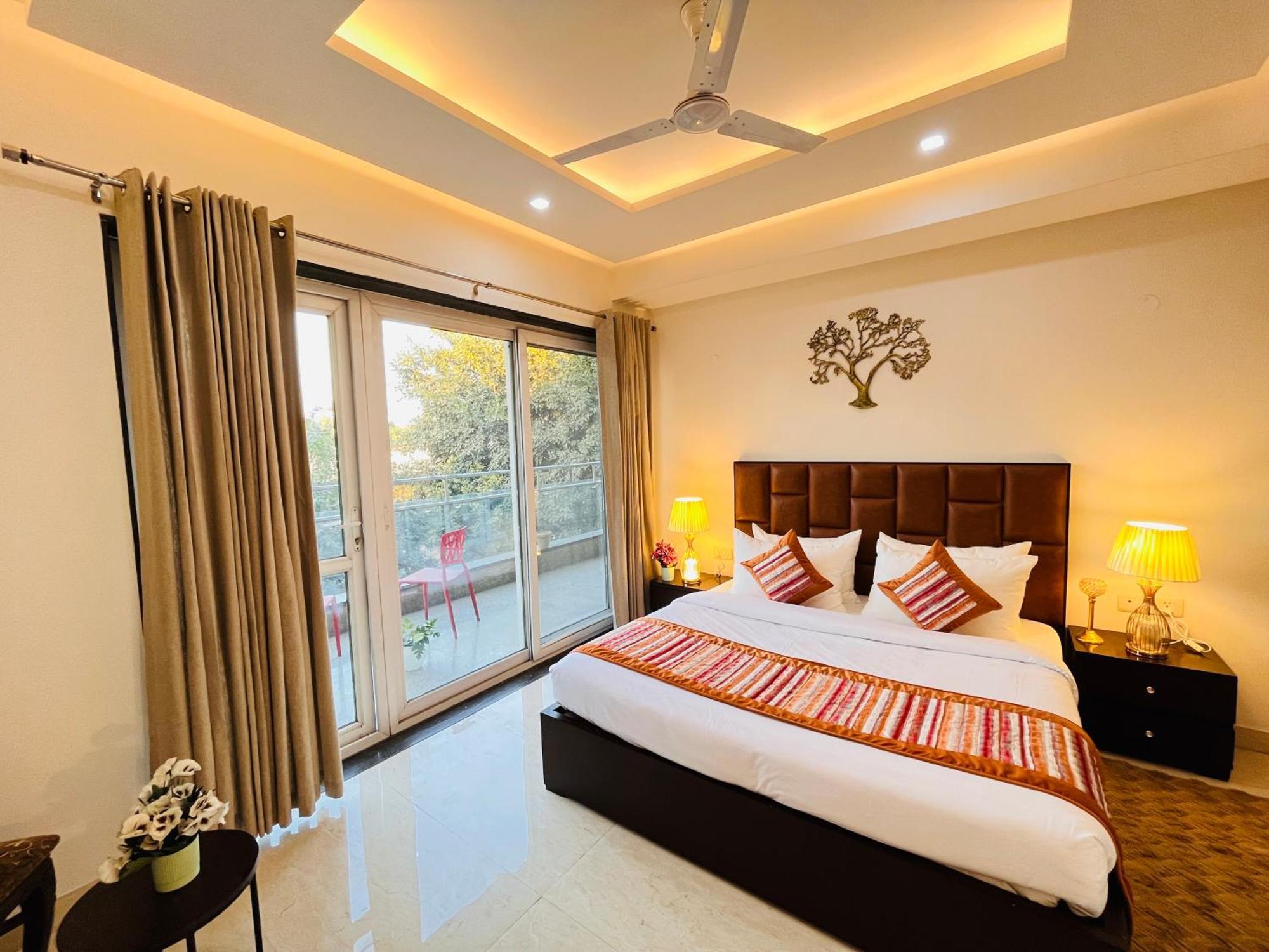Isuites Residency New Delhi