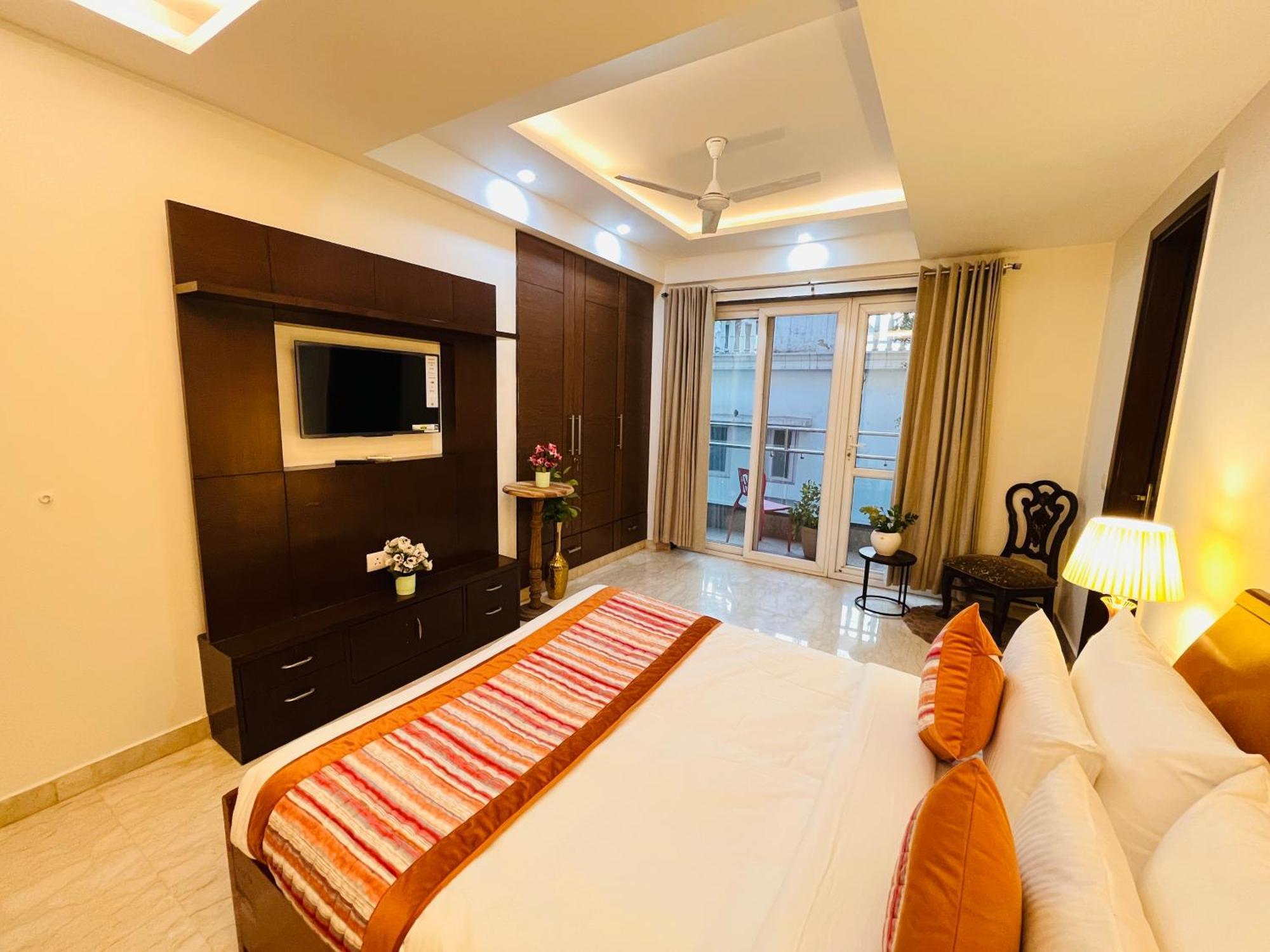 Isuites Residency Bed & Breakfast *